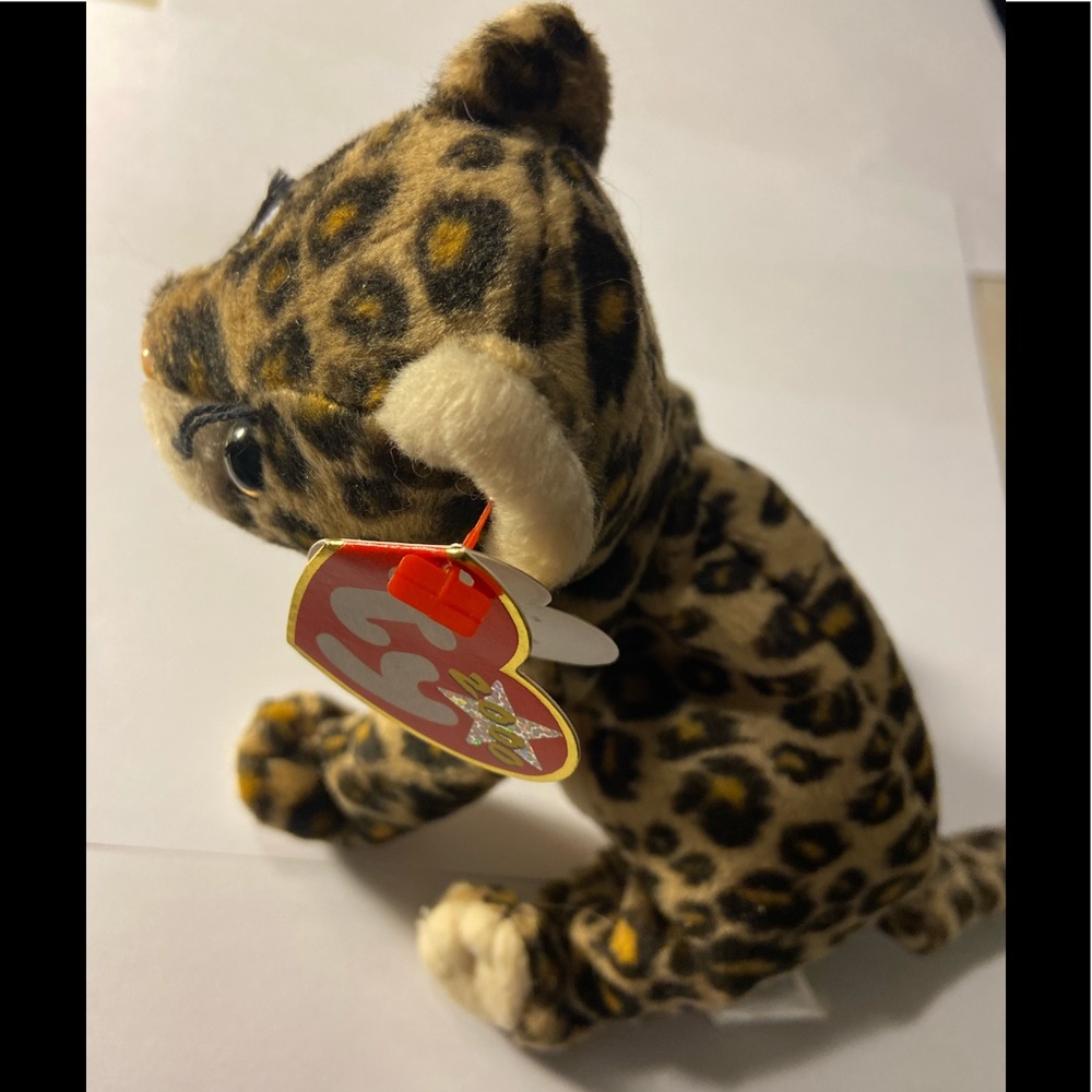 SNEAKY The Leopard Cat 2000 New Vintage
Ty Beanie